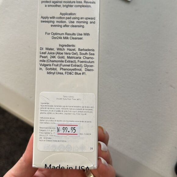 Elegant Gold and White Accessories for Any Occasion - Picture 6 of 7